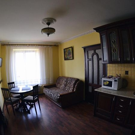 3-Room Apartments In Central City Lviv Exteriör bild